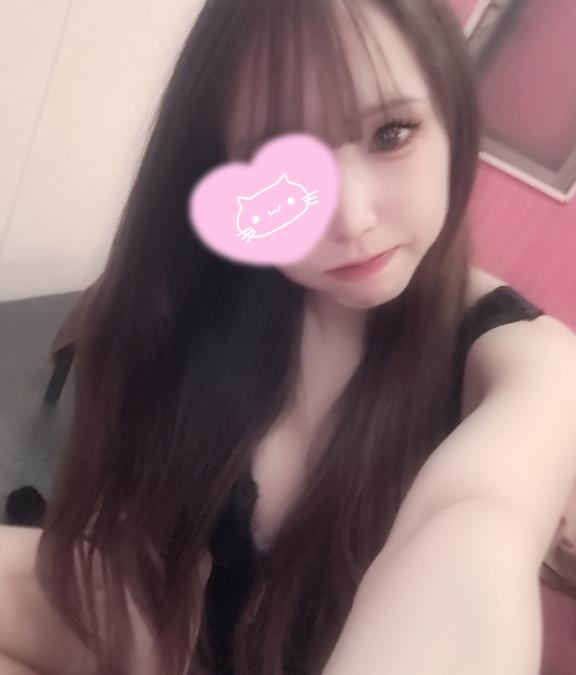 みつけて︎︎︎︎❤︎  ̖́-