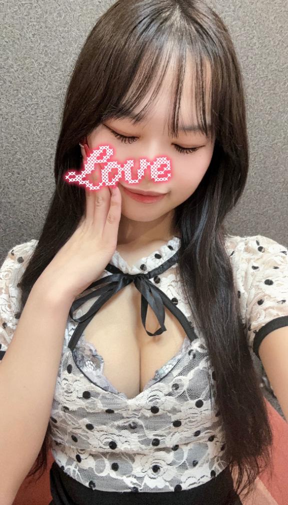 黒髪ロング🖤🖤🖤