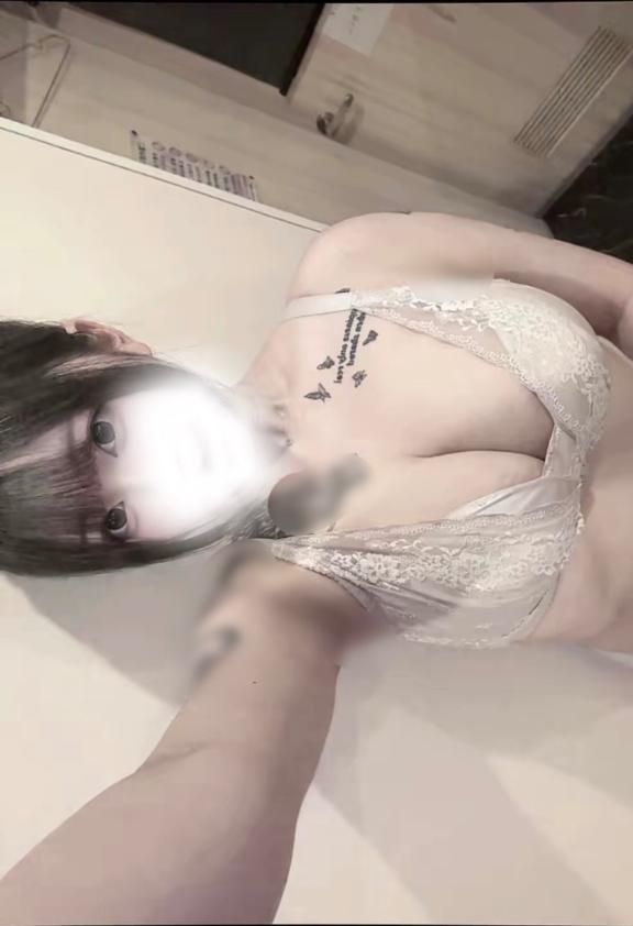ちゅ(*´ω`)ε`*)снц♪