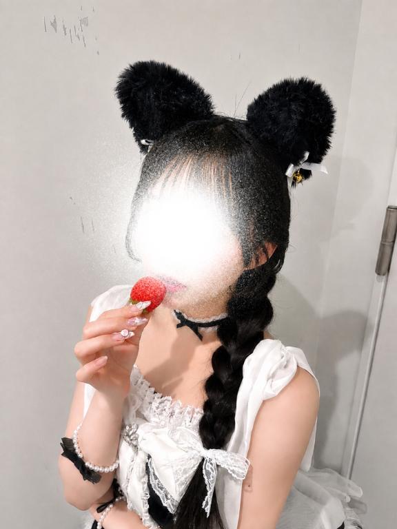 どっちが食べたい？🍓♡