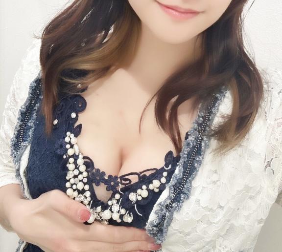 玄関でキス