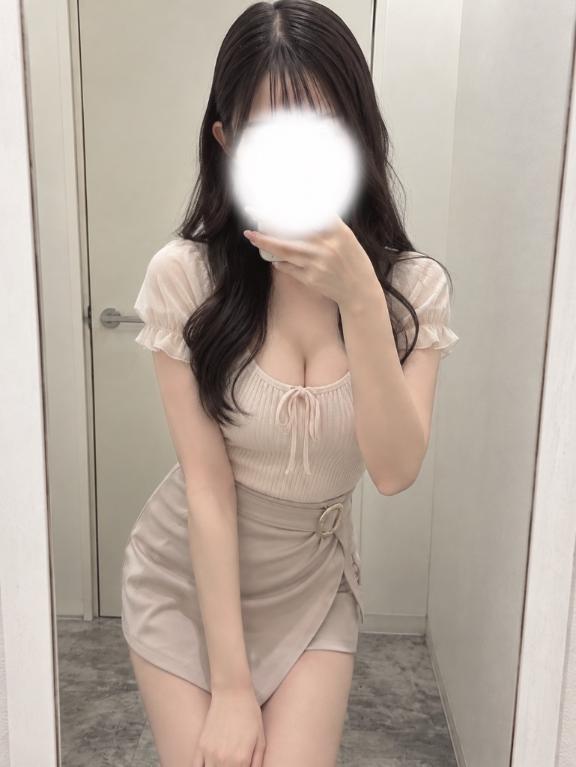 お膝の上、独占しちゃうね❣️