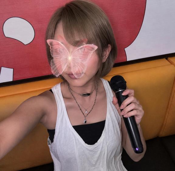 🎤