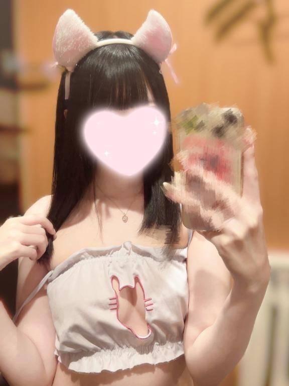 いっぱいエッチなお誘い待ってる(´・ω・｀)