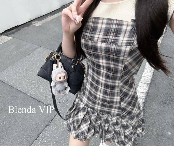 ねぇ…どんなエッチが好き?こっそり教えてほしいな…♡(。 ﹏ 。)