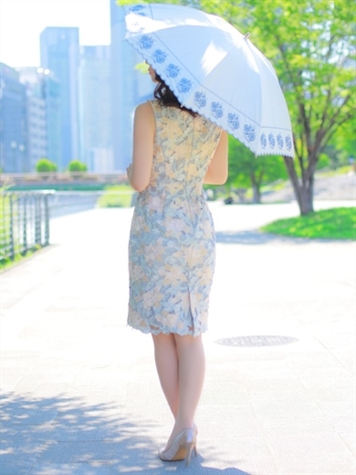 CASA BIANCA outcall escort service MIKOTO