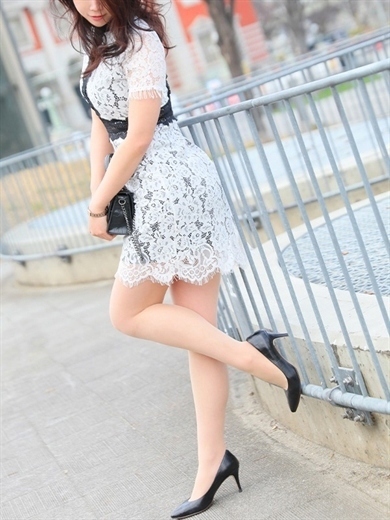 CASA BIANCA outcall escort service CHIAKI
