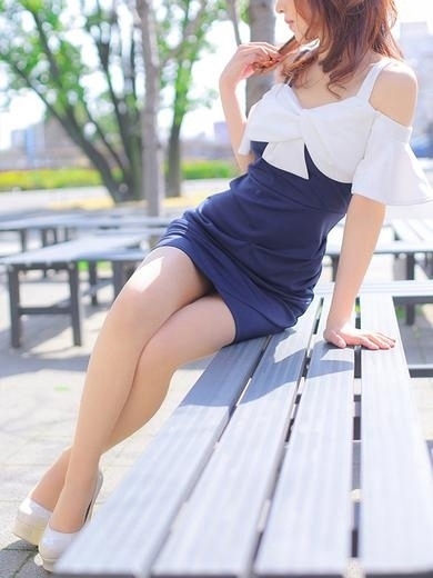 CASA BIANCA outcall escort service RIKO