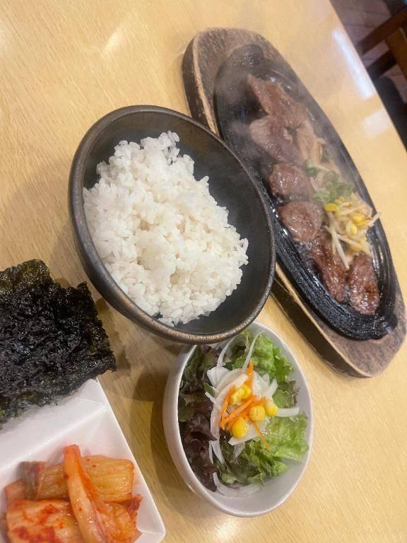 ミク、ニク、ランチ、ひとり🍖肉からの本指名いただきました💖