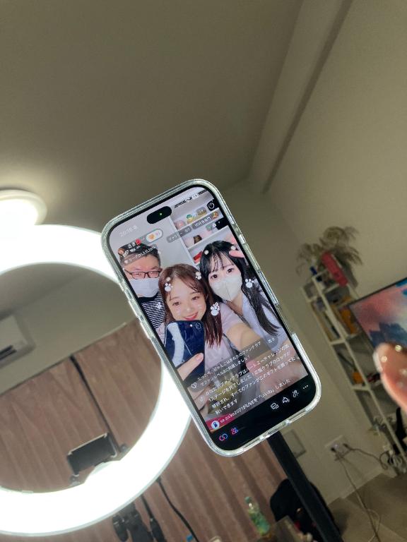 配信中！！