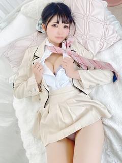 E+アイドルスクール　日本橋・谷九店 デリヘル SANA