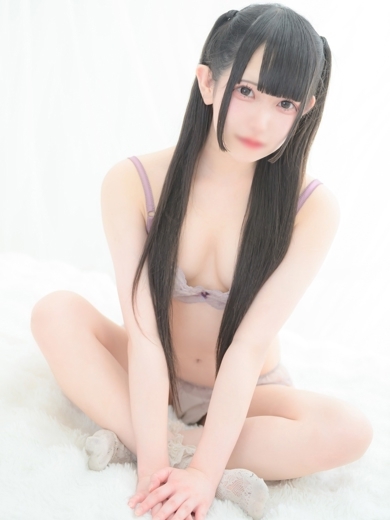 E+アイドルスクール　日本橋・谷九店 デリヘル MIU