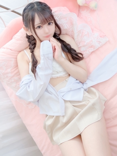 E+アイドルスクール　日本橋・谷九店 안마(데리버리) MERU