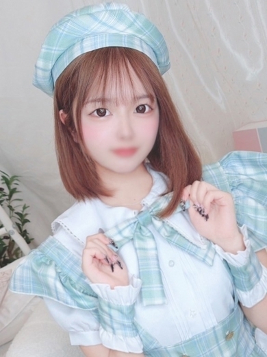 E+アイドルスクール　日本橋・谷九店 outcall escort service SUI