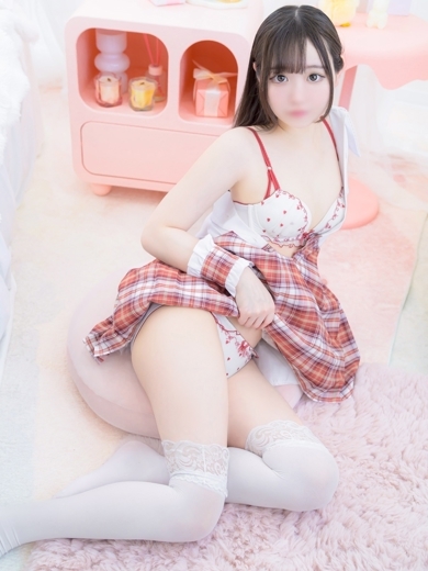 E+アイドルスクール　日本橋・谷九店 デリヘル MONE
