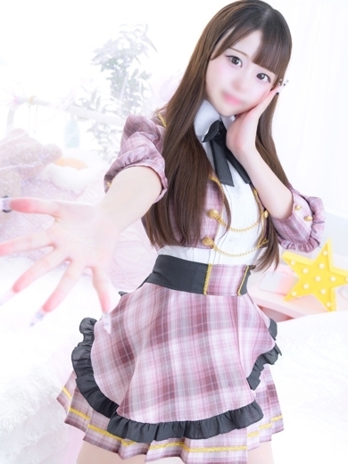 E+アイドルスクール　日本橋・谷九店 デリヘル RUNA