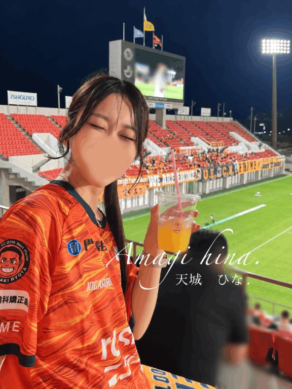 ヒゲさんのハイウエストに目を奪われて👀