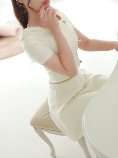 ヒルズスパ梅田＋ (출장)에스테틱/퇴폐마사지 콜걸 SARA