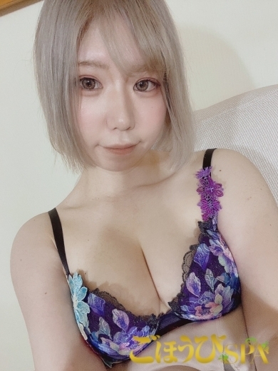 Japanese Big Boobs Hentai Massage Club Osaka (上门)色情按摩/回春 服务 HINANO