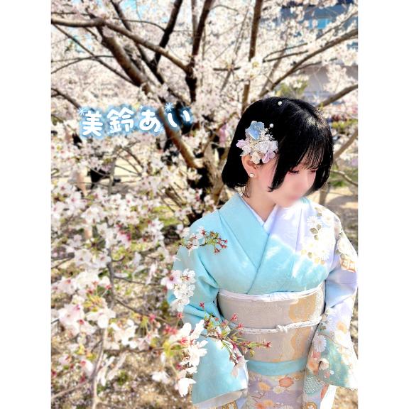 美しい花よりも