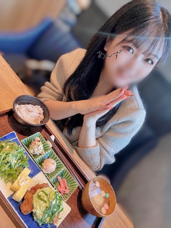 もぐもぐタイム、あんず参戦っ