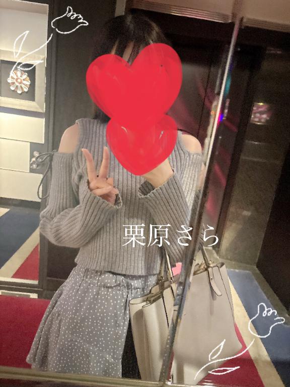 肩出しが似合う季節になりしたね🤍