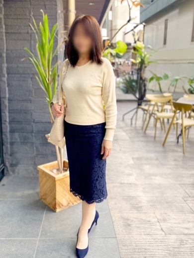 完熟ばなな梅田 outcall escort service MEGU