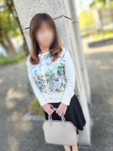 完熟ばなな梅田 안마(데리버리) SAKI