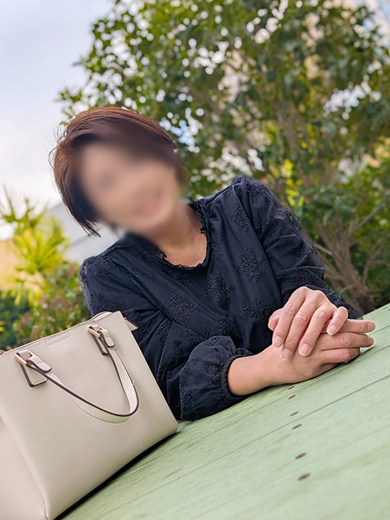 完熟ばなな梅田 outcall escort service REMI