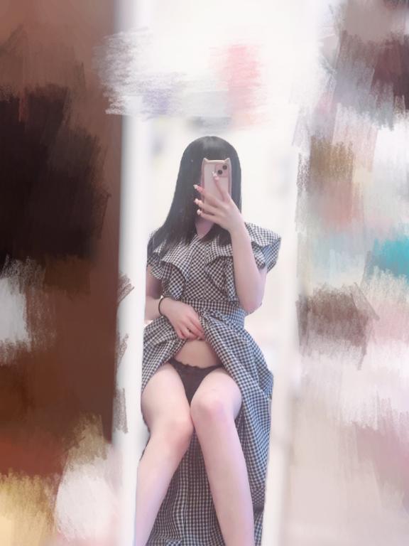 \(//∇//)\