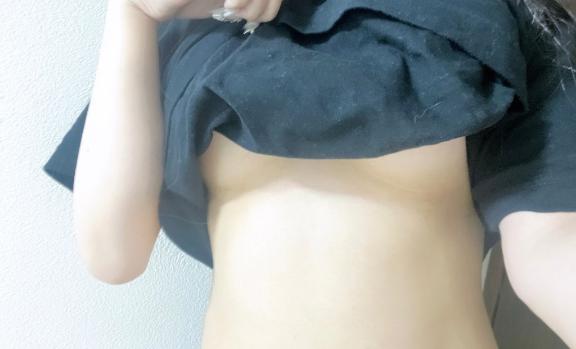 ちらっ🫣💕💕