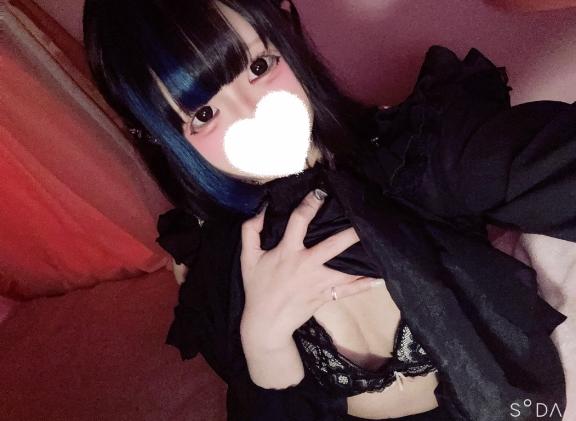 ちっぱい(　˙▿˙　)☝