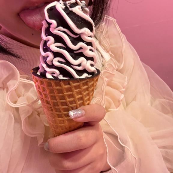 ぺろぺろ〜🍦♡