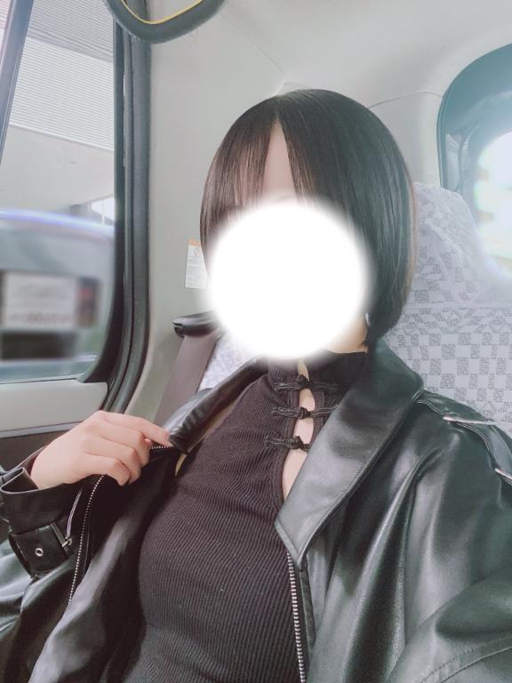🖤(´>ω∂`)🖤