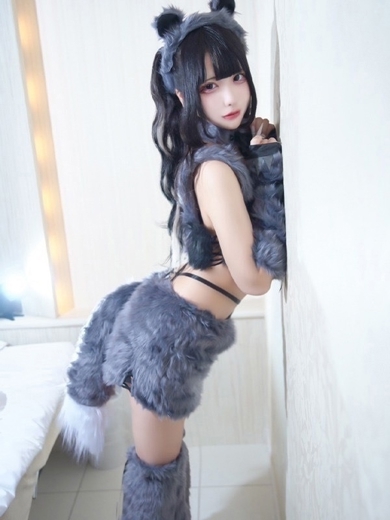 Muteki Platinum outcall escort service KUROMI