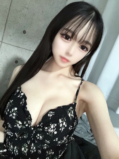 Muteki Platinum outcall escort service SUZUHA