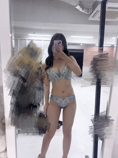 Muteki Platinum outcall escort service NENE