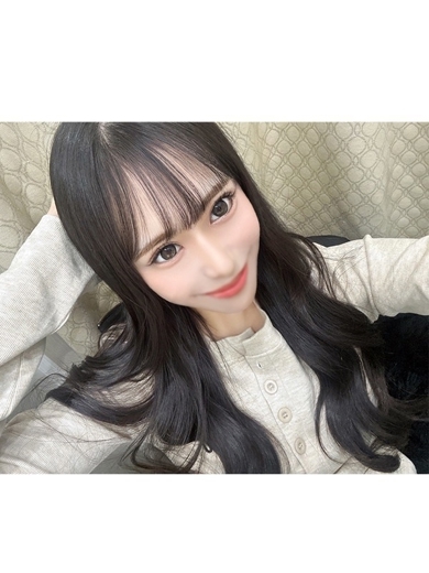 Muteki Platinum outcall escort service KARINA