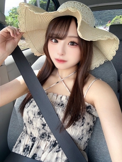 Muteki Platinum outcall escort service MOKA