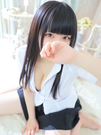 NADIA心斎橋店 (출장)에스테틱/퇴폐마사지 콜걸 KURAMOCHI UMIKA（3P:threesome OK）