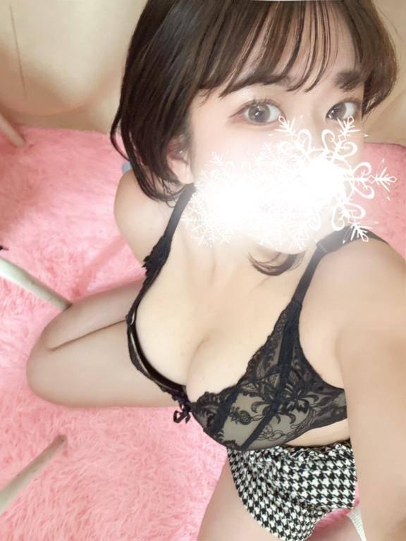 仕事終わりの優雅な時間を、一緒に…☕️🌸