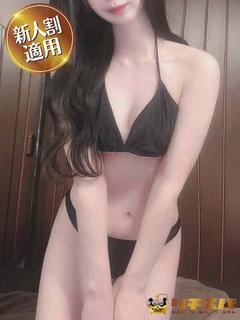 月城なゆ