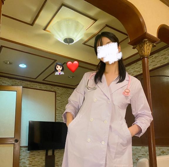 初女医👩🏻‍⚕️❣️