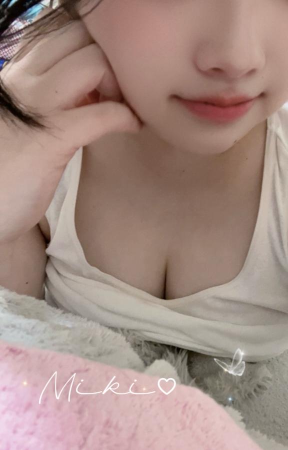 出勤したよー🤍