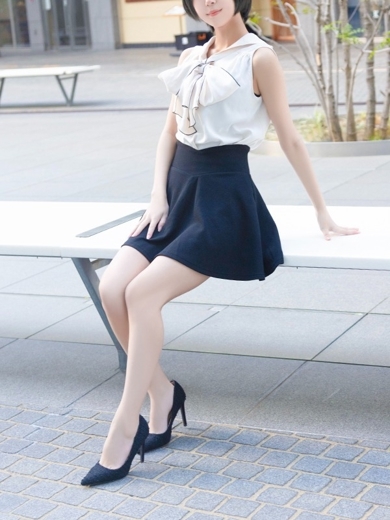 テレジア大阪 初めて出会う、純粋な輝き デリヘル SUZUSHIRO NAZUNA