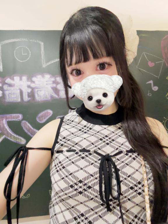 目が合ったら、もう逃げられないかも…👀♡