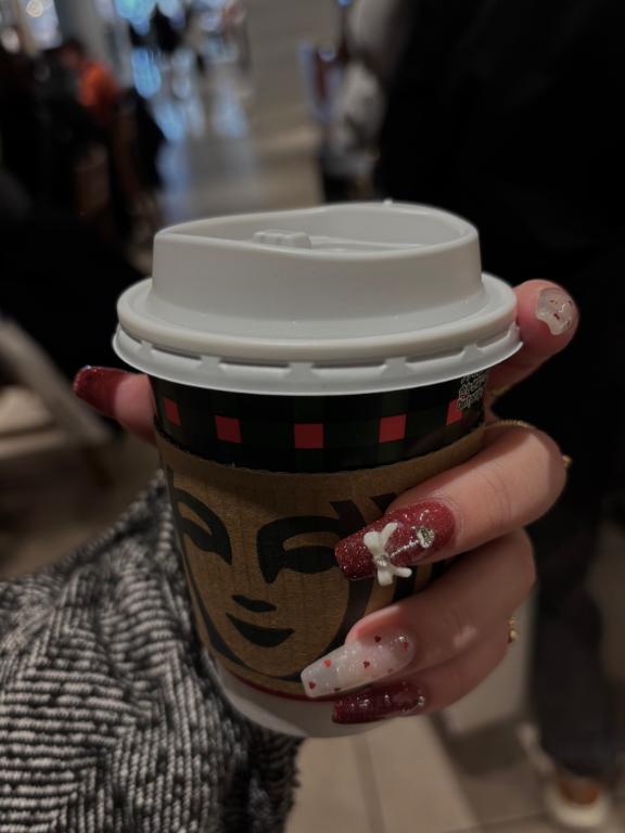 💗 寒い日はももとぬくぬくしよ？☕️🍑