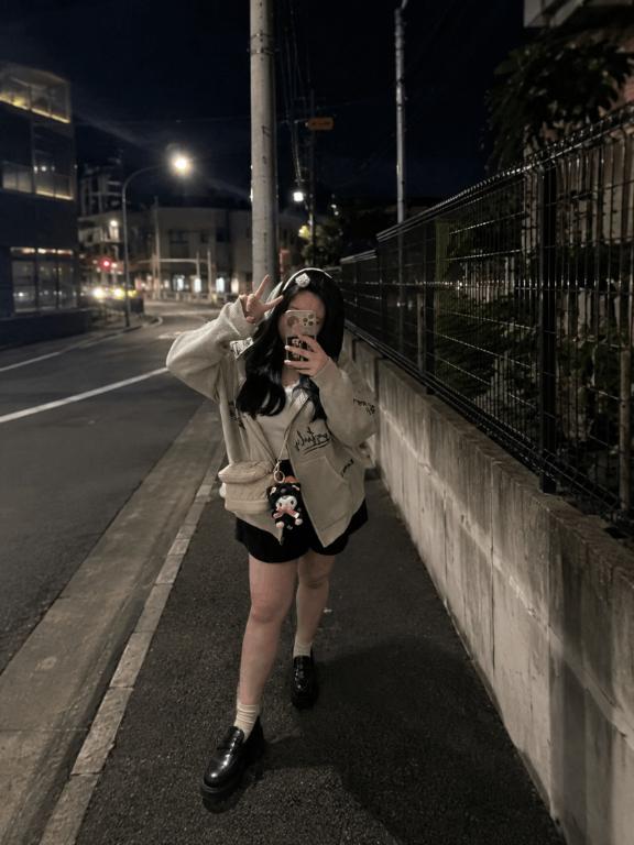19:00~