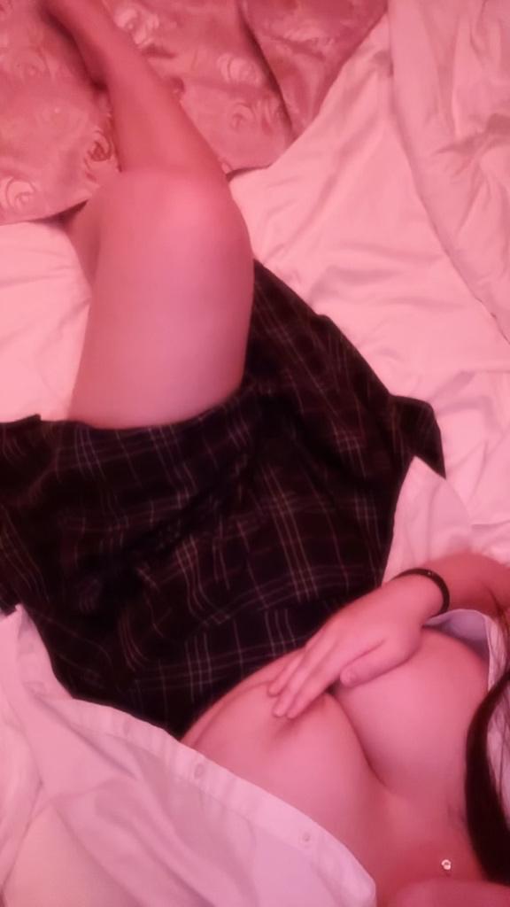 密着しよ？🥺︎