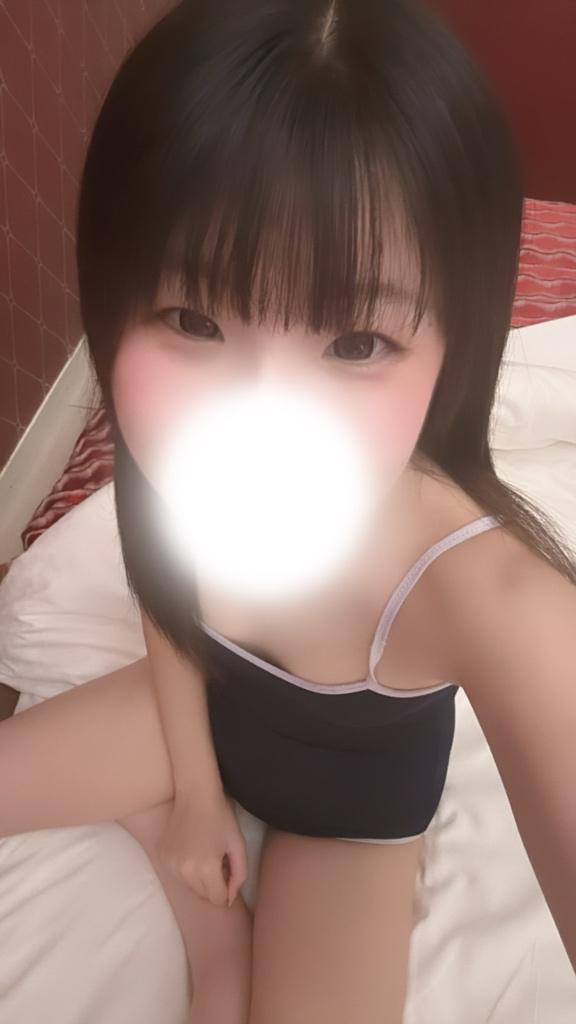 (∩'-'⊂)ｼｭ🩷